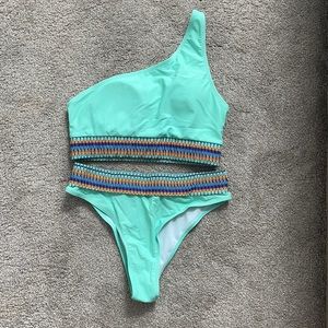NWOT Bathing Suit - Size Large